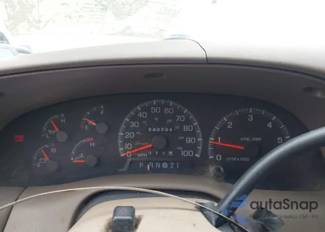 1998 Ford F-150 Lariat/Xl/Xlt z USA, uszkodzony, nr VIN 2FTRX08L2WCA53527